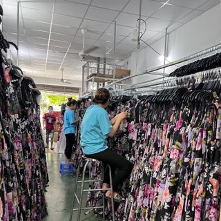 Chuyên may Quần Áo giá Sỉ-Chất lượng cao