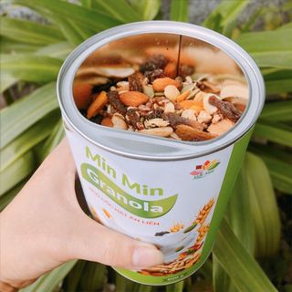 Ngũ cốc hạt ăn liền MinMin Granola 500gr