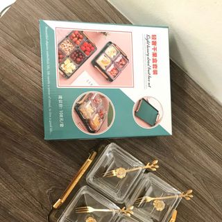 Khay mứt thủy tinh 4 ô kèm dĩa