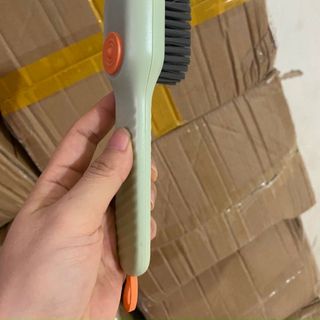 Bàn chải chà giày tự động lông mềm
