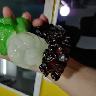 Vật phẩm phong thủy bắp cải đế gỗ