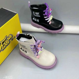 Boots trẻ em chất da mềm buộc dây sành điệu K506