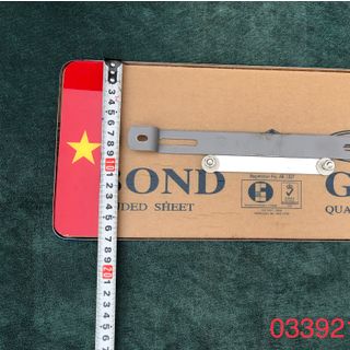Khung ép biển số mẫu mới có cờ