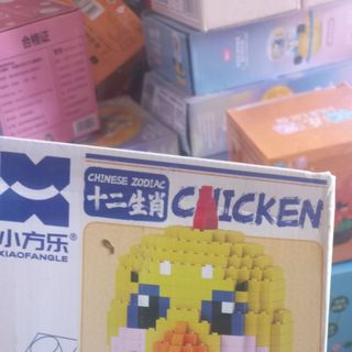 Lego 12 con giáp lớn
