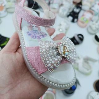 Sandal trẻ em chất da mềm đẹp kiểu dáng đẹp K534