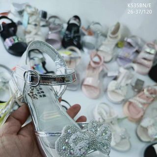 Sandal bé gái chất da mềm êm chân đính hạt lấp lánh