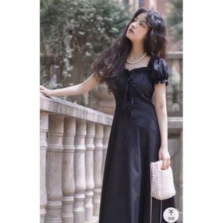 Đầm váy trắng đi tiệc cổ bèo đan dây trước 4 sizes