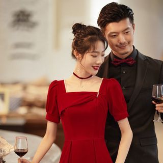 ĐẦM XÒE ĐỎ TAY PHỒNG VIỀN HẠT TRAI - DT1699