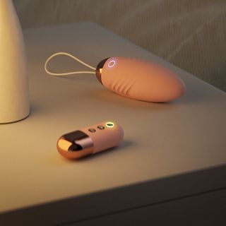 Thủ dâm nữ Trứng Rung Lilo điều khiển từ xa - Sextoys