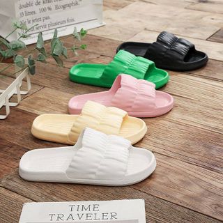 Dép Bánh Mì Nữ, Dép Quai Ngang Lượn Sóng Nữ Chất Liệu EVA Siêu Êm - Dép nữ đế bánh mì cao quai ngang họa tiết gấu hoa cute dép nhựa siêu nhẹ êm chân