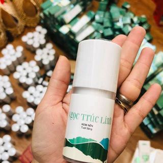 Kem Nền Ngọc Trúc Linh