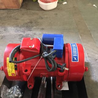 Máy đầm rung bê tông Heng Hu 1.5kw/220v