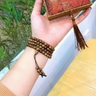 🌿 Vòng trầm hộp gấm 108 hạt 6 ly kèm lá bồ đề mạ vàng