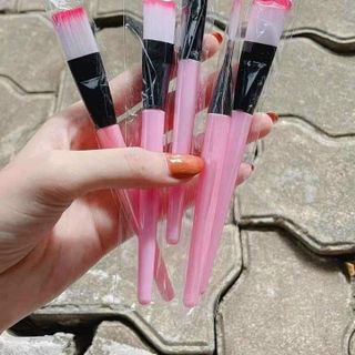 cọ quét mặt nạ
