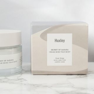 Kem dưỡng ẩm và chống lão hóa Huxley