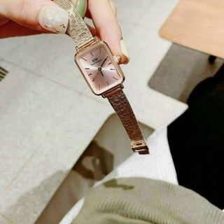 ĐỒNG HỒ D W DÂY LƯỚI NỮ CHỮ NHẬT