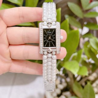 Đồng hồ diiorr lắc vuông mới