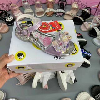 Giày sandal trẻ em kiểu dáng công chúa K565