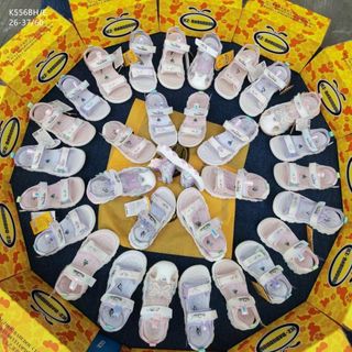 Sandal trẻ em quai ngang dán đế mềm êm chân K556