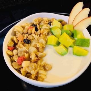 NGŨ CỐC CALBEE NHẬT BẢN 750G
