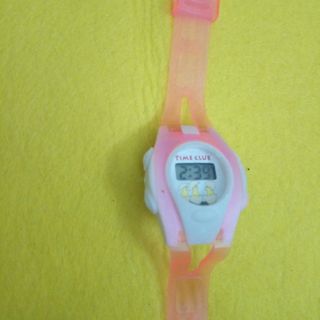 Đồng hồ điện tử mẫu cho bé