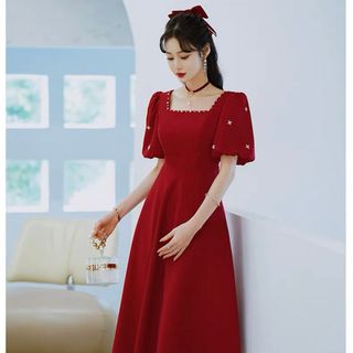 ĐẦM XÒE ĐỎ TAY PHỒNG ĐÍNH HẠT TRAI - DT1704