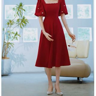 ĐẦM XÒE ĐỎ TAY PHỒNG ĐÍNH HẠT TRAI - DT1704