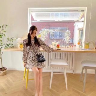 Tưi Xách DR siêu xinh xuống phố
