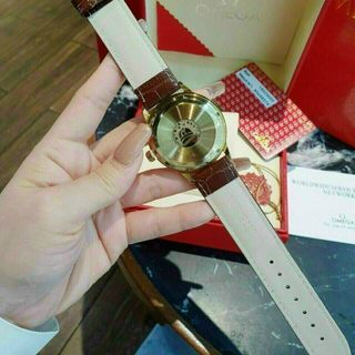 ĐỒNG HỒ OMEGA KÍNH MO NAM DA HOT