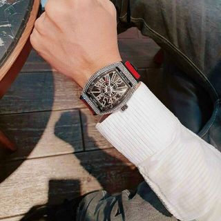 ĐỒNG HỒ FRANK MULLER ĐÁ NAM TRUNG CẤP HOT