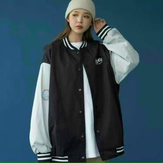 Áo khoác dù kiểu bomber thêu chữ badge
