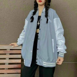 Áo khoác dù kiểu bomber thêu chữ badge