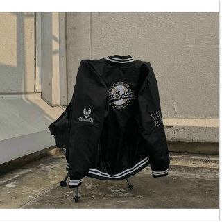 Áo khoác dù kiểu bomber in chữ kill sytem