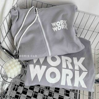 Áo khoác chất thun nỉ in chữ work work form dưới 70kg