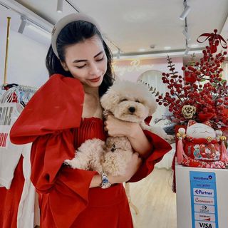 SET CROP ĐỎ XẾP LY NGỰC SHORT