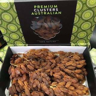 Nho khô nguyên cành Premium Clusters Australian hộp 1kg