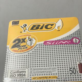 Hột Bật Lửa BIC Đủ Màu