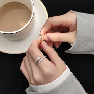 Nhẫn nữ hở freesize,hợp với mọi kích cỡ ngón tay,bạc Ý s925 hình chữ X mở J6921- AROCH Jewelry