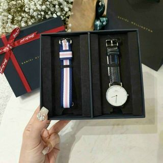 SET ĐỒNG HỒ DANIEL WELLlNGTON KÈM DÂY NATO HOT