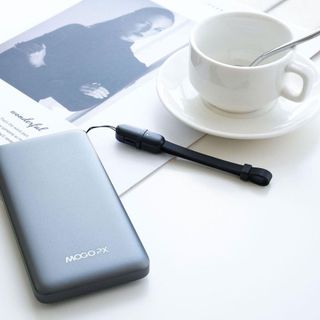 SẠC DỰ PHÒNG KÈM CÁP SẠC LIGHTNING 10.000mAH