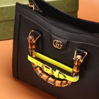 Diana Small Tote Bag Black
(14tr—>5.5triêu )