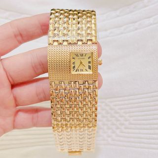 Đồng hồ thời trang mới bán buôn sỉ