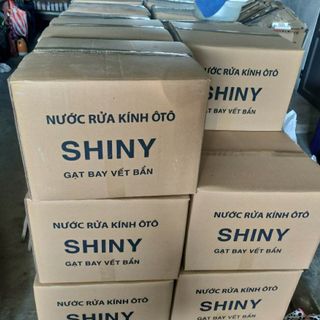 Tìm nhà phân phối nước rửa kính ô tô shiny dung tích 2,5lit và 3l sỉ từ 30 thùng( thùng 12 chai)