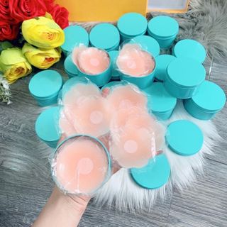 SET 8 MIẾNG DÁN NGỰC HỘP THIẾC