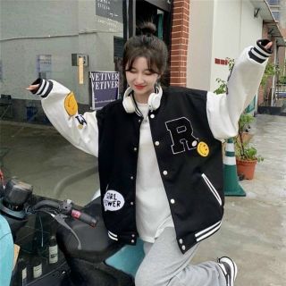 Áo khoác dù bomber logo R form vải mịn
sỉ 62k-72k