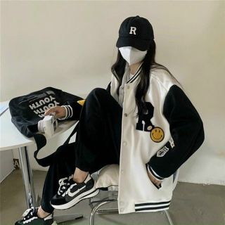 Áo khoác dù bomber logo R form vải mịn
sỉ 62k-72k