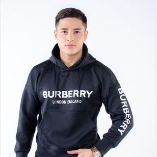 Áo Hoodie chất vải mịn chống xù rất tốt