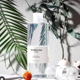 Nước tẩy trang wellderma