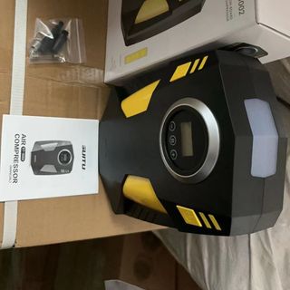 Bơm lốp ô tô bơm lốp suitu