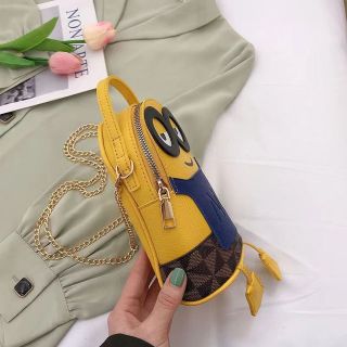 Túi đeo chéo minion sz to